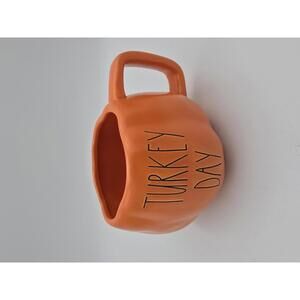 Rare Rae Dunn Pumpkin-Shaped 'Turkey Day' Mug - Perfect for Fall!